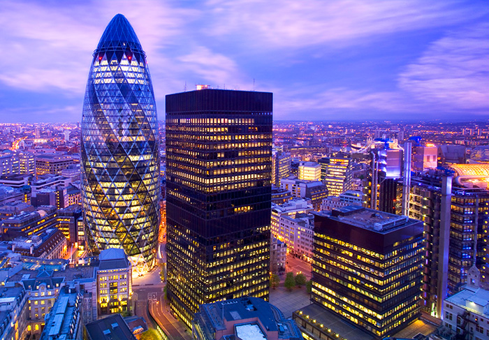 The impressive buildings of the London skyline at night