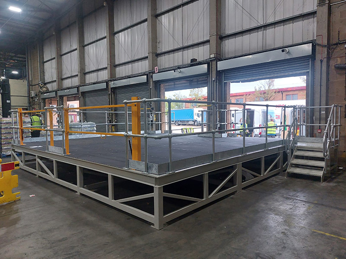 Hörmann Transdek's bespoke loading platform for Hills Prospect LWC inside their warehouse
